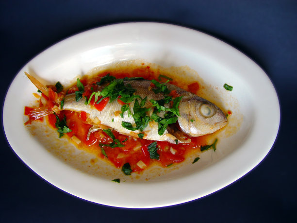 煮鱼“疯狂的水”图片下载