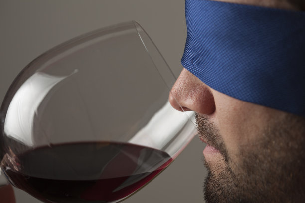 眼罩品酒图片下载