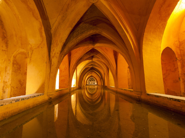 西班牙塞维利亚的皇后浴室图片下载