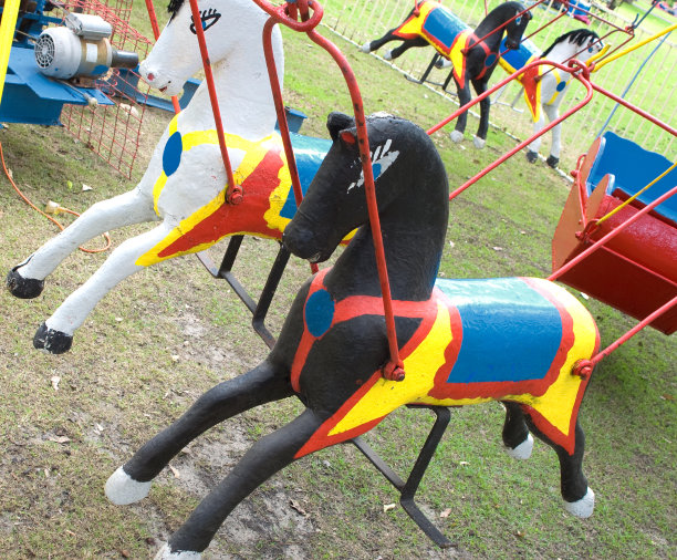 旋转木马图片下载