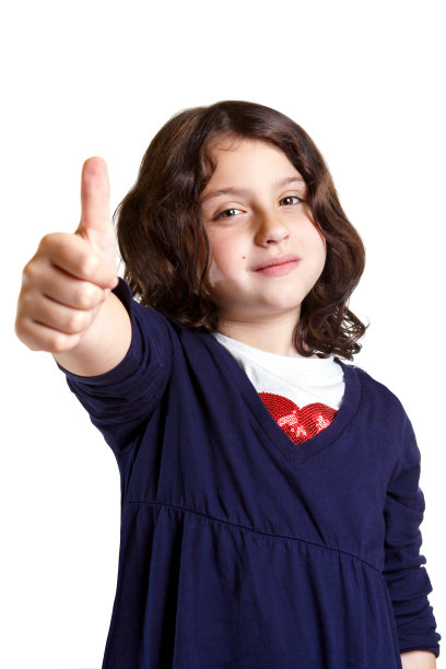 小女孩竖起大拇指图片下载