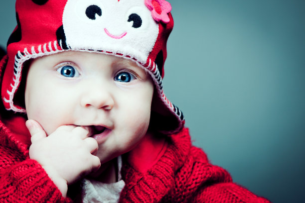 可爱的小女孩图片下载