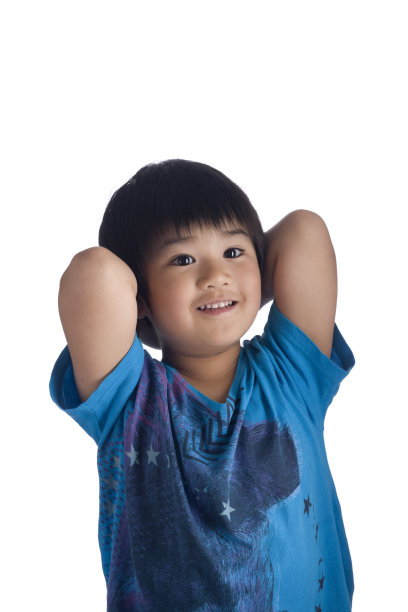 日本/亚洲男孩看起来很有希望。图片下载