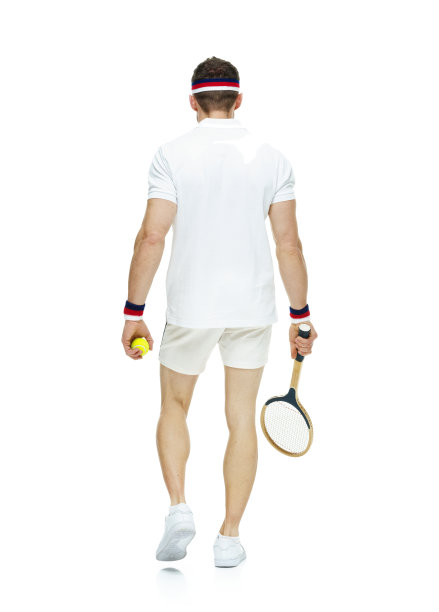 网球运动员走路的后视图图片下载