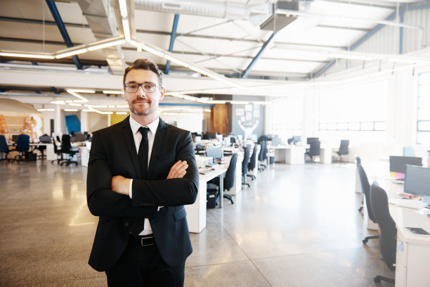 对自己在商界的地位充满信心图片下载