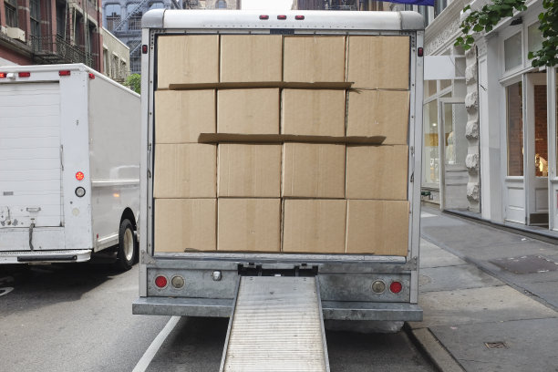 曼哈顿的送货卡车图片下载