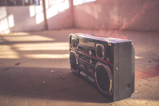 黑人电台素材图片