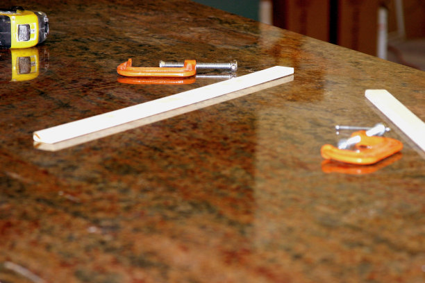 建筑-艰苦的工作-简单的工具图片下载