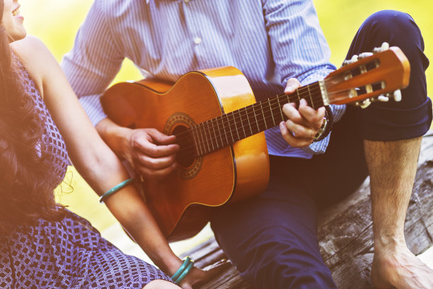 甜蜜的小夜曲图片下载