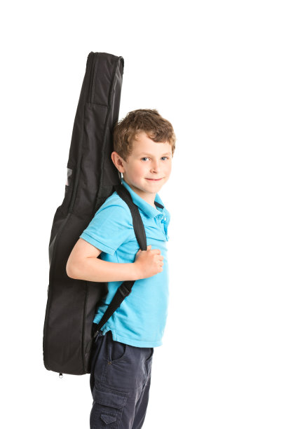 吉他的男孩图片下载