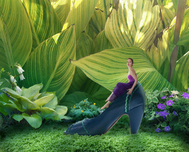 拇指姑娘图片下载