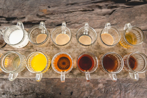 大群咖啡和茶的选择素材图片