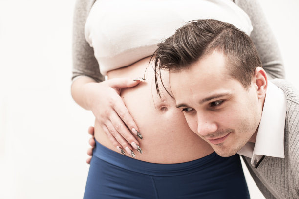 爸爸听到肚子图片下载