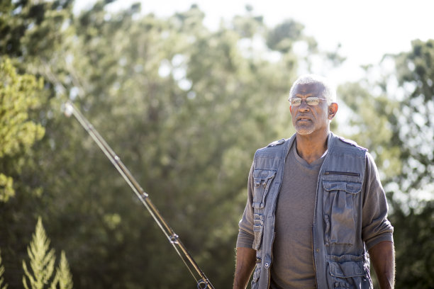 不同活跃的老年人素材图片
