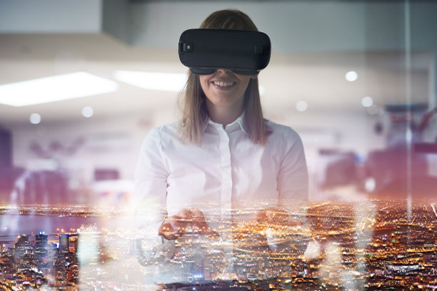 以全新的眼光看待她的事业图片下载