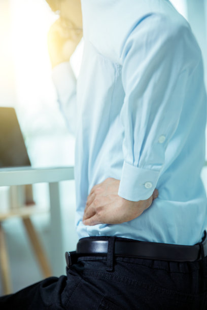 肩痛的商人素材图片