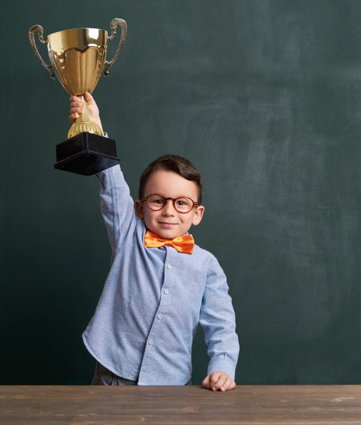 奖杯照片素材ID：153768862