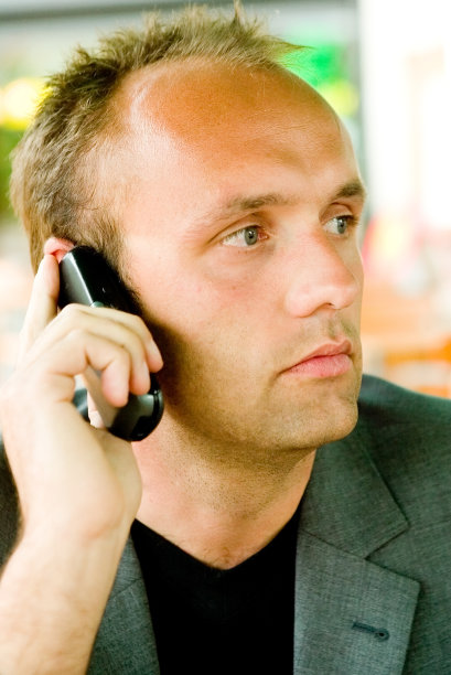 商务人士手机图片下载