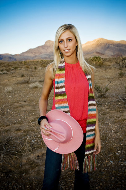 美丽的金发女性肖像图片下载