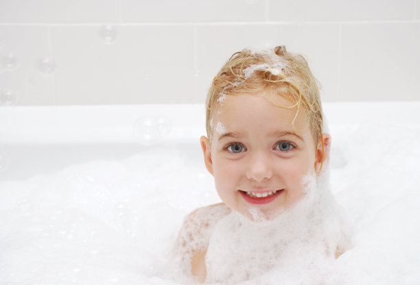 肥皂浴图片下载