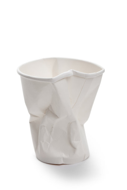 白色的一次性杯子图片下载