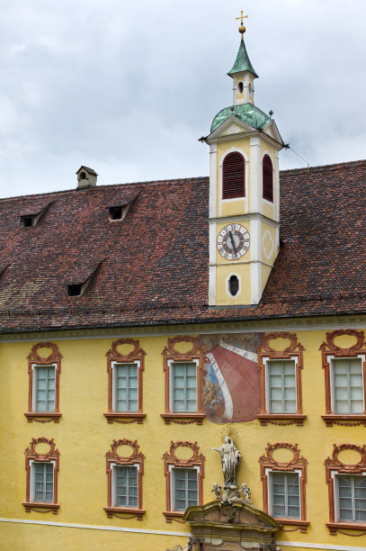 圣路易斯市布里克森/布雷萨农教区博物馆(Diocesan Museum of Brixen/Bressanone)迪罗尔(上阿迪杰)，意大利图片下载