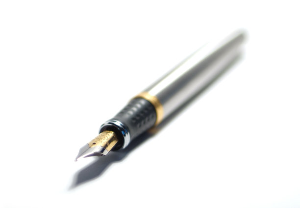 特写金属钢笔图片下载