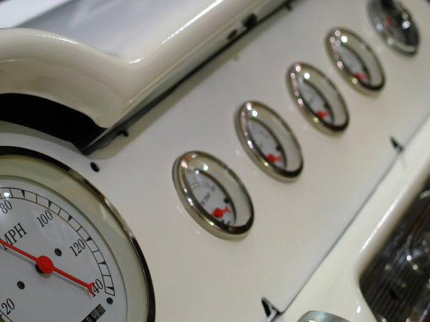 汽车仪表图片下载