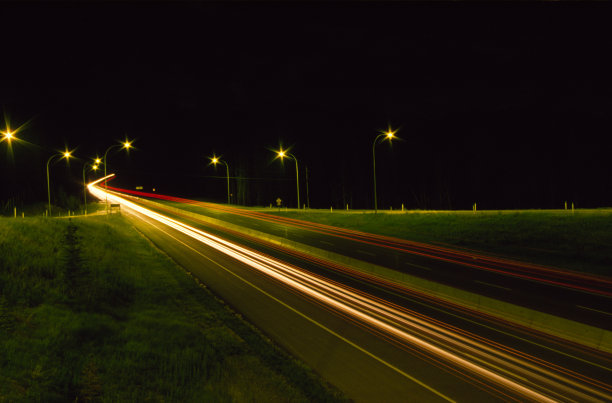 旅行在晚上图片下载