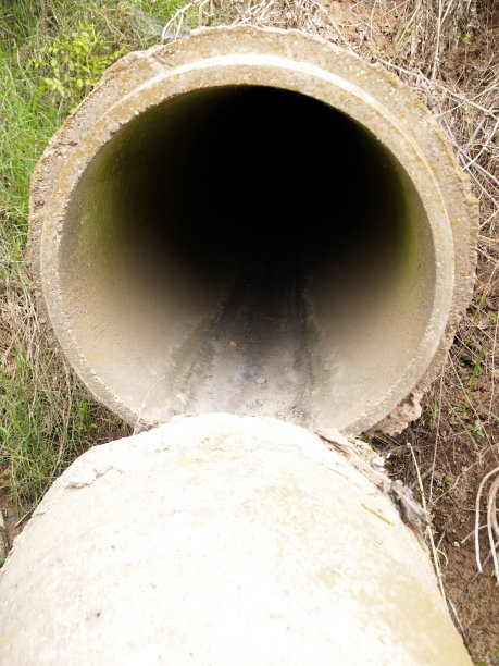 破碎的管图片下载