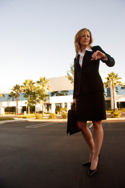 工作到很晚图片下载