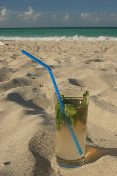 海滩莫吉托图片下载