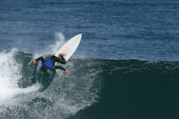 反手攻击图片下载