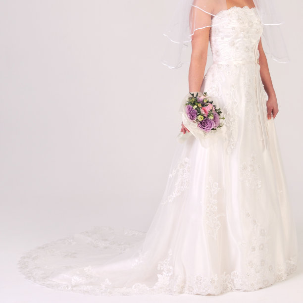 穿着婚纱的新娘图片下载