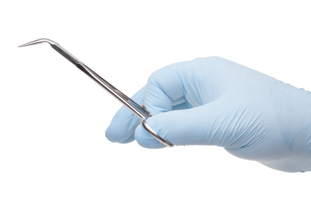 医生的手和钳子图片下载