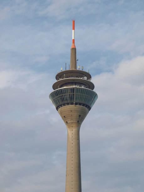 德国杜塞尔多夫Rheinturm图片下载