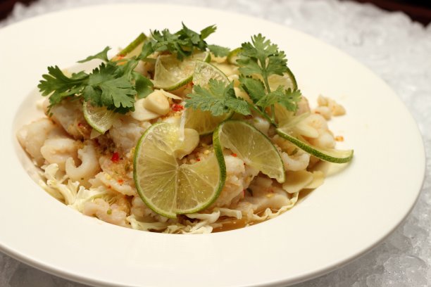 海鲜酱鲜蒸鱼图片下载