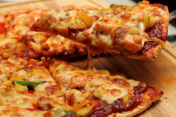 传统意大利海鲜披萨图片下载