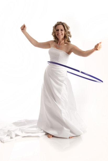 新娘快乐，呼啦圈，跳舞，女人，大笑图片下载