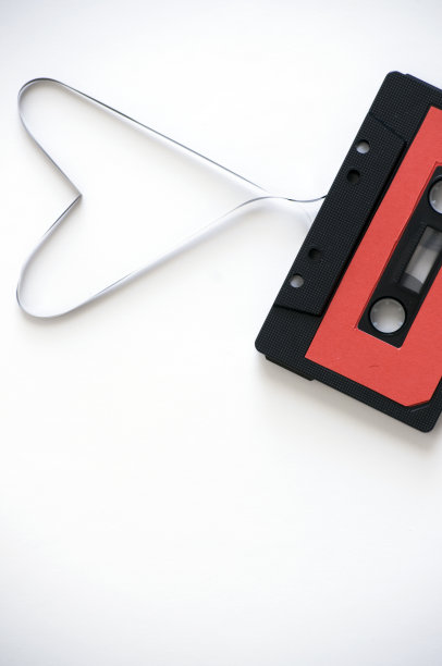 由磁带制成的心形图片下载