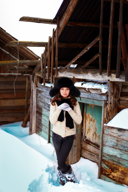 年轻的女人。图片下载