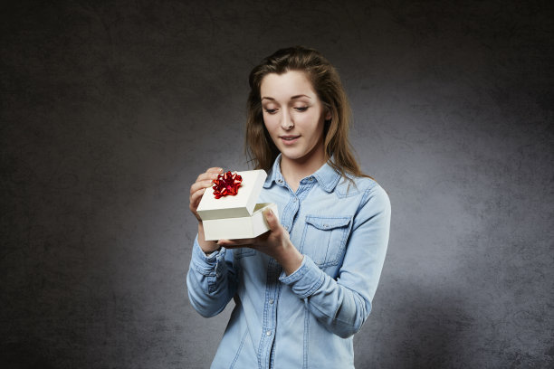 惊喜女人开幕纪念品图片下载