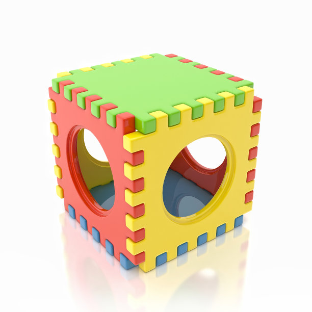 彩色的儿童拼图房子与整个孤立的白色背景图片下载