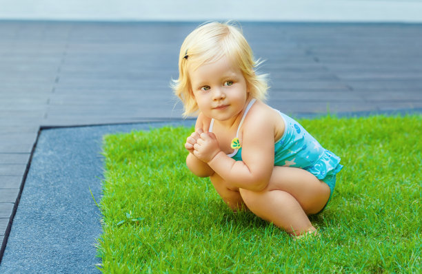 小女孩图片下载