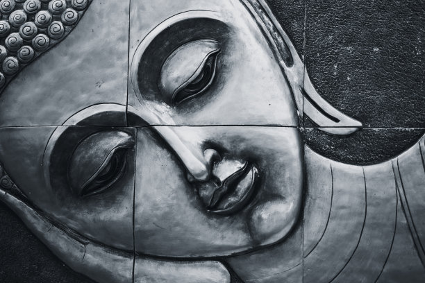 佛教的安宁。泰式佛祖面饰精美传统文化艺术。图片下载