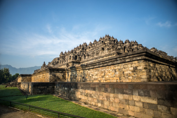 佛教寺庙婆罗浮屠在日落图片下载
