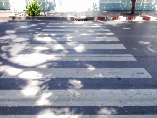 人行横道和迷你街图片下载