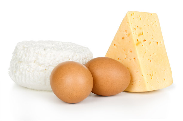 鸡蛋和奶酪隔离图片下载