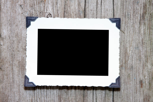 木头上的空白复古照片图片下载
