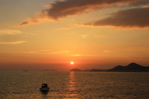 亚得里亚海上的日落图片下载